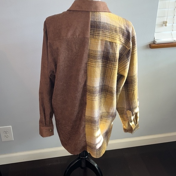 Better Be M/L button down shirt corduroy and plaid print. - Picture 4 of 7